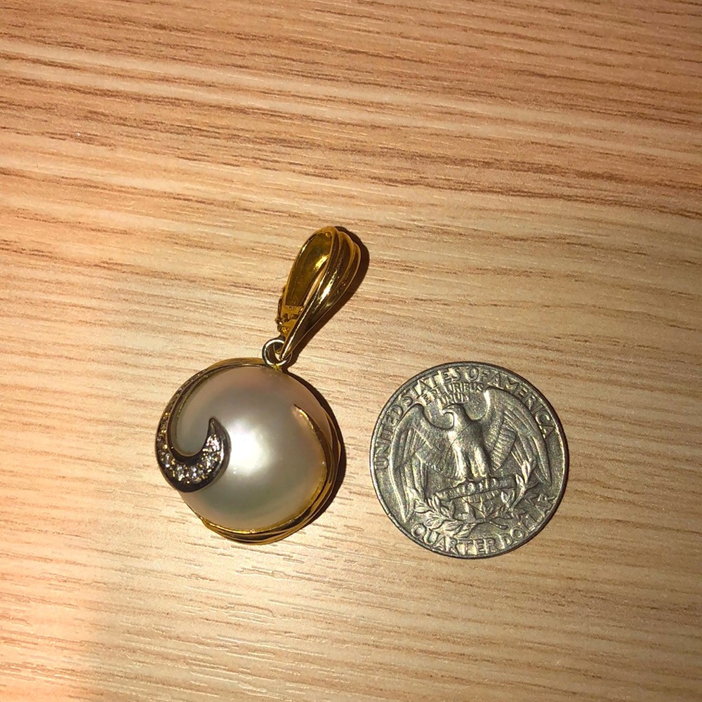 Large 14k diamond mabe pearl enhancer pendant